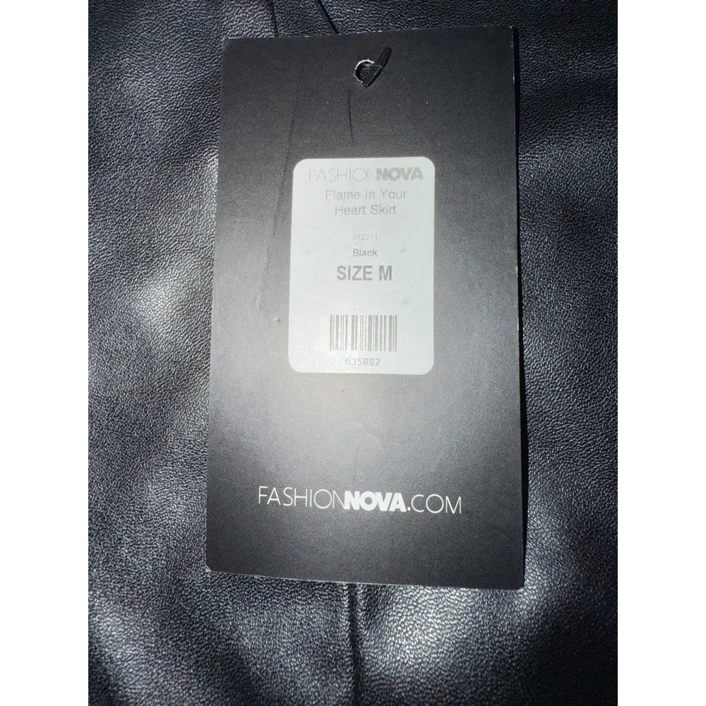 Fashion Nova Black Faux‎ Leather Mini Skirt With Slit Size M